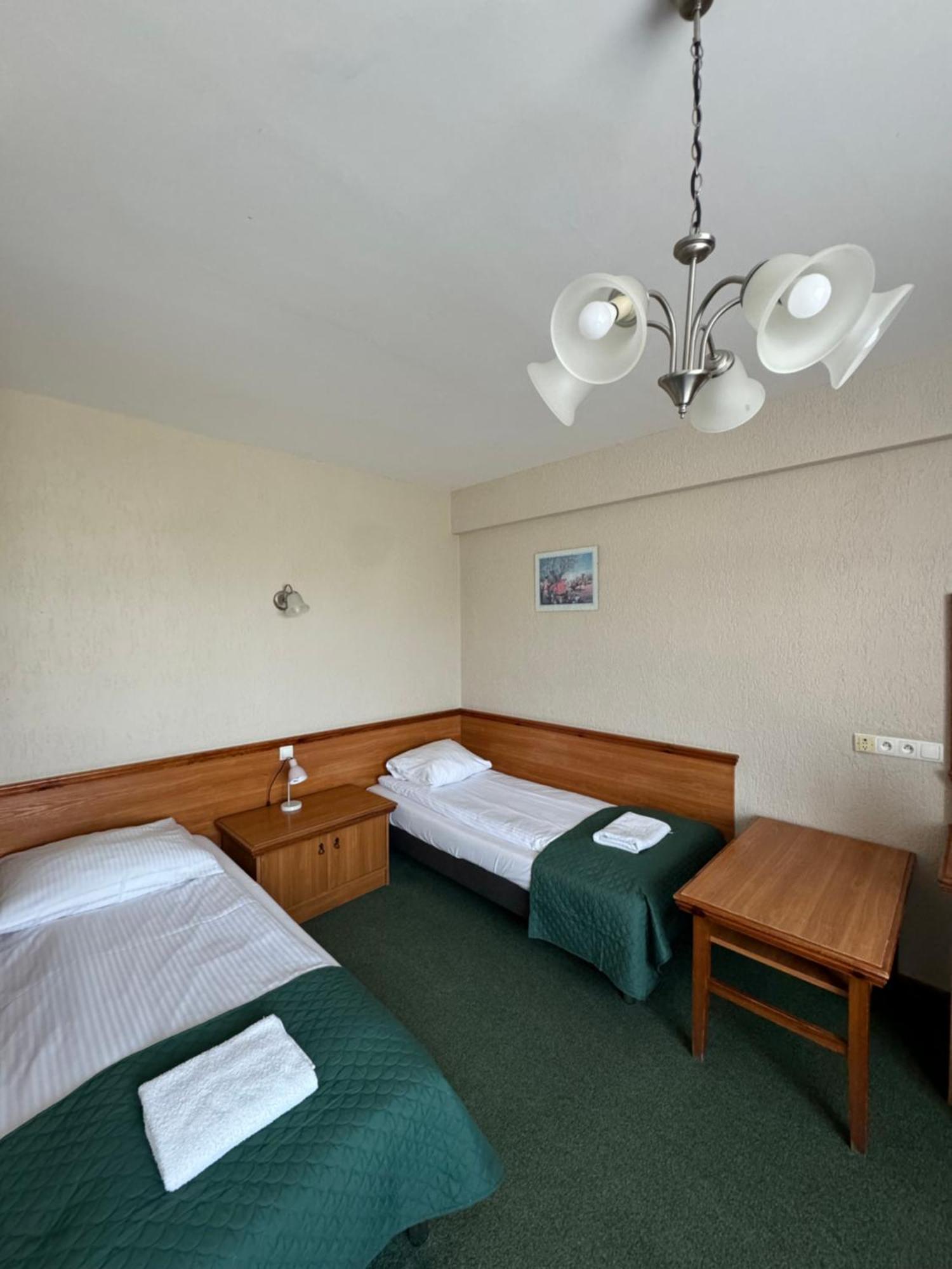 Hotel Victoria Lubowo  Luaran gambar