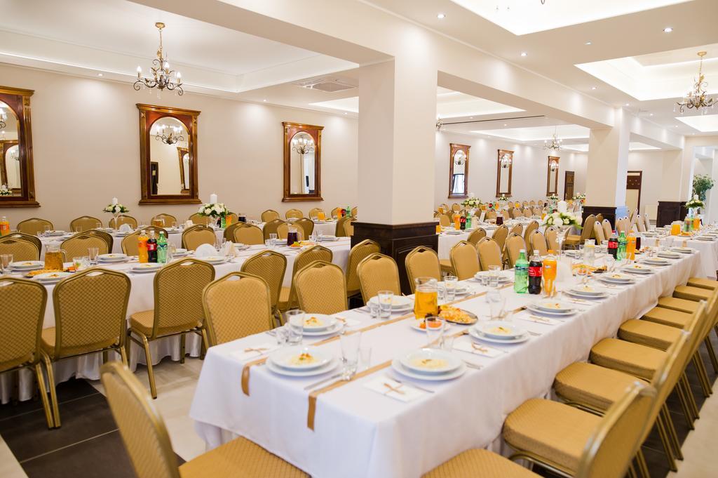 Hotel Victoria Lubowo  Luaran gambar